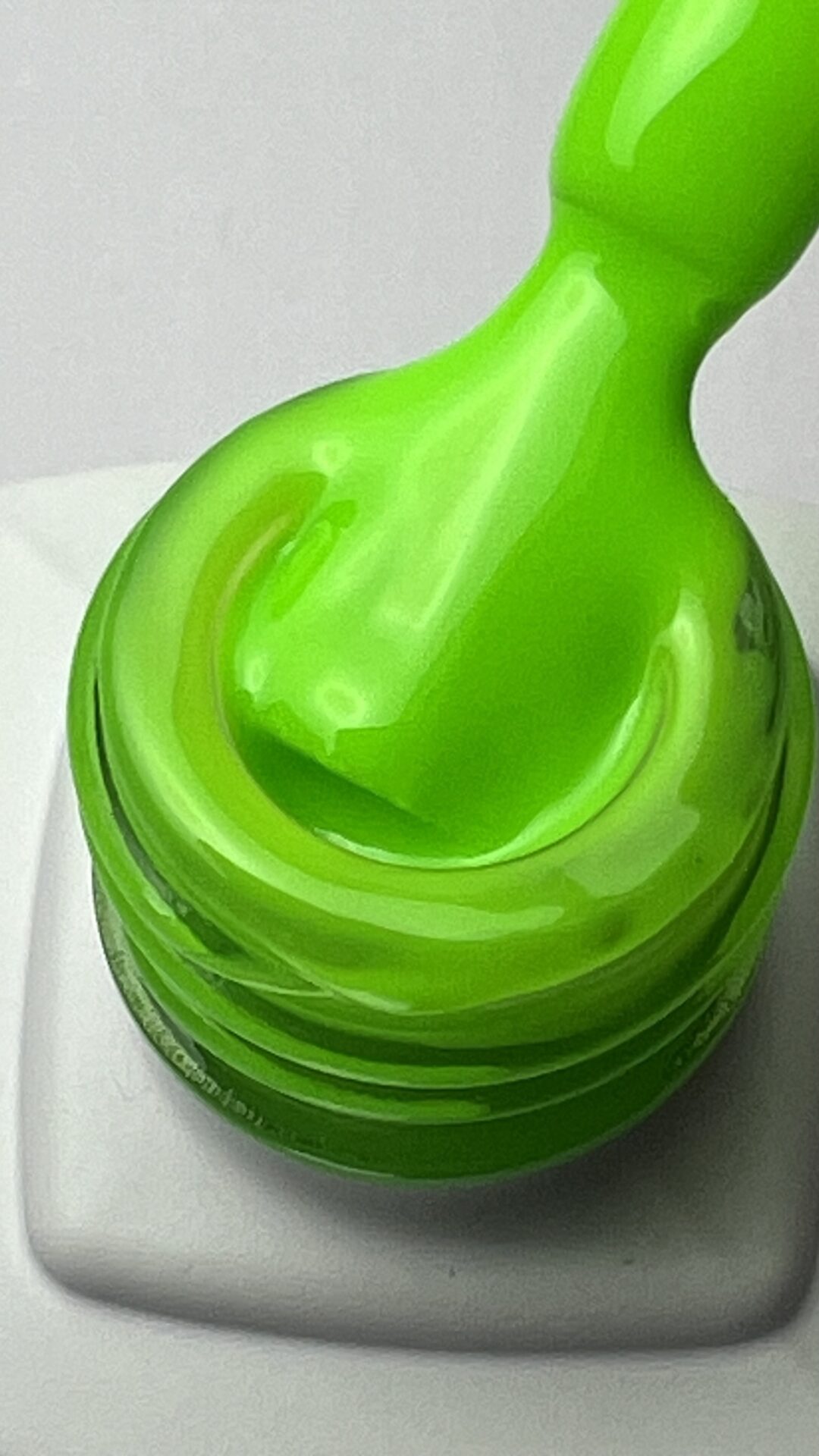 img_3304 Ojă Semi Fluo VeroNic nr 02-15 ml - imagine 1